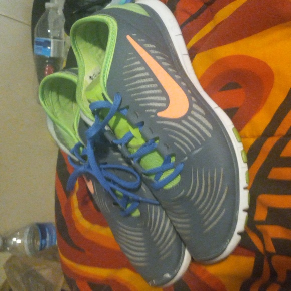 Ladies 7.5 Nike free balanza trainers s4 - Picture 2 of 12